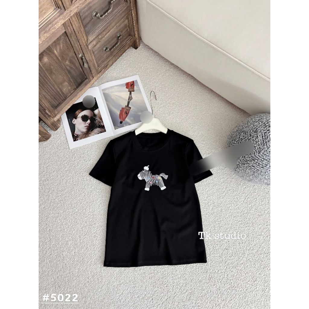 [𝑯𝒂 𝑨𝒏𝒉] Áo Cộc Phông Thụng Ngựa Hoa QCL1