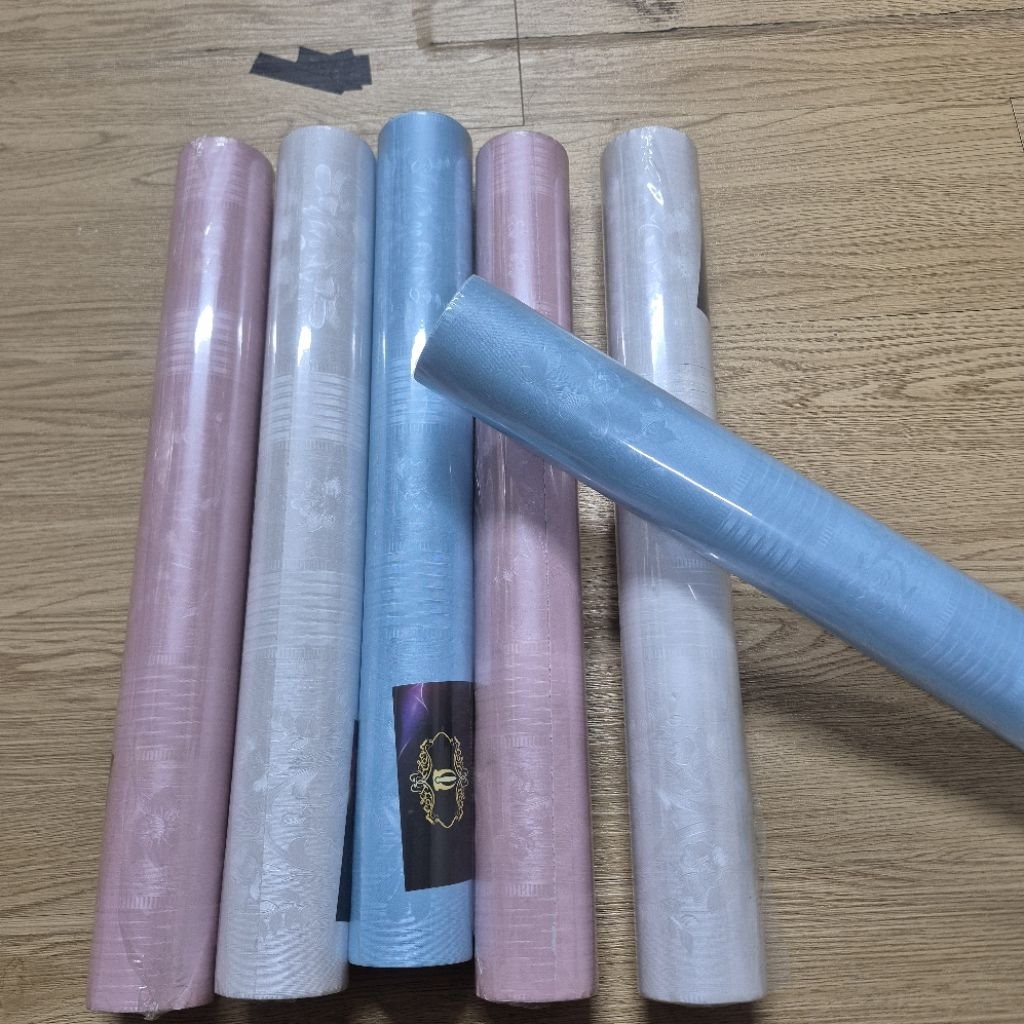cuộn giấy dán tường in hoa văn nổi 3d khổ 45cm dài 1000cm