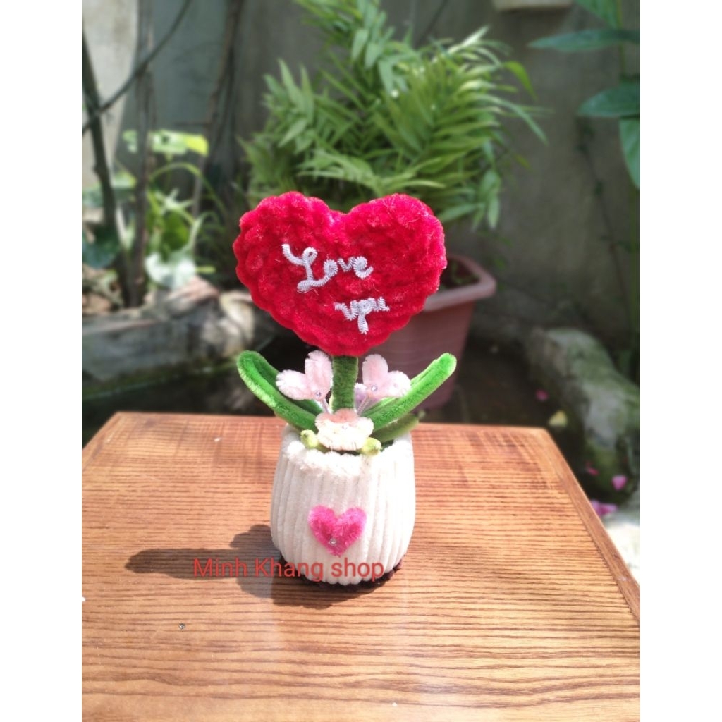 Chậu hoa để bàn, chậu hoa hình trái tim làm quà tặng dễ thương