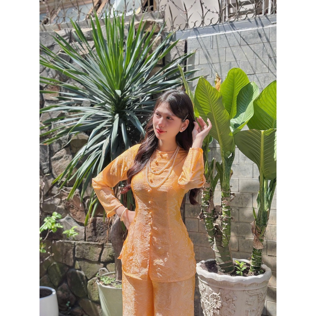 Hân Nguyễn Áo Bà Ba - B.A197 - Bộ Bà Ba Gấm Tơ Tencel Ánh Kim Dệt Hoạ Tiết Sang Mịn ( Quần Cùng Chất Dây Kéo )