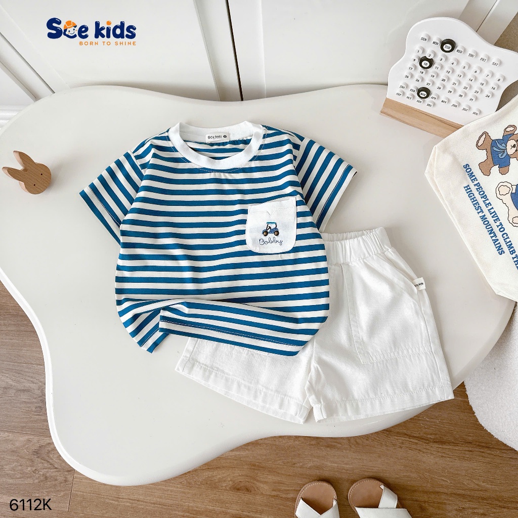Bộ cotton kẻ phối túi thêu ô tô quần kaki cho bé trai đi chơi, đi học, bộ thun cotton mềm mát quần kaki đẹp