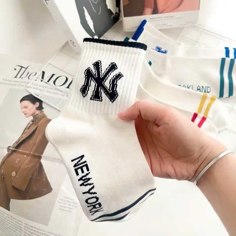 Tất Vớ MLB Unisex Cổ Cao Thể Thao Hàn Quốc Co Giãn Thấm Hút Tốt Phối Sneaker Nam Nữ Hot Trend 2026
