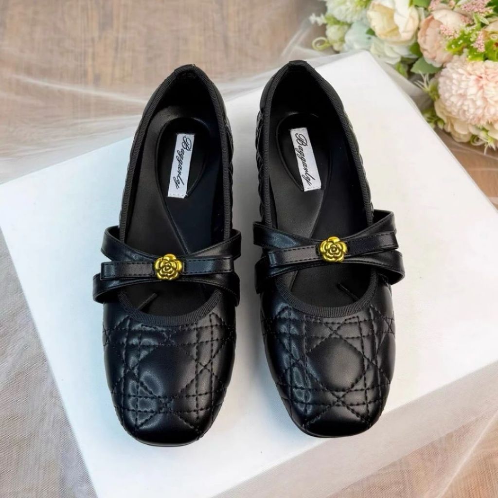 Giày Lolita, Giày Búp Bê Lolita Quai Đính Hoa Hai Màu Đen Trắng N64 || Anshoes Dynasty