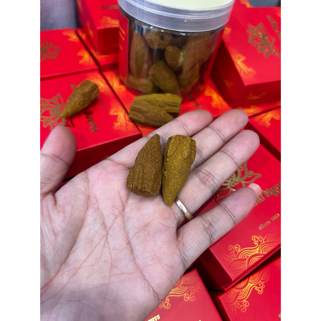 Trầm hương nụ Hoàng Như Ngọc ( hộp 30 nụ)