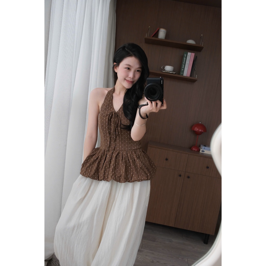 Adela Top (TSW) Áo cổ yêm chấm bi xòe phồng Nữ the.sweaterweather