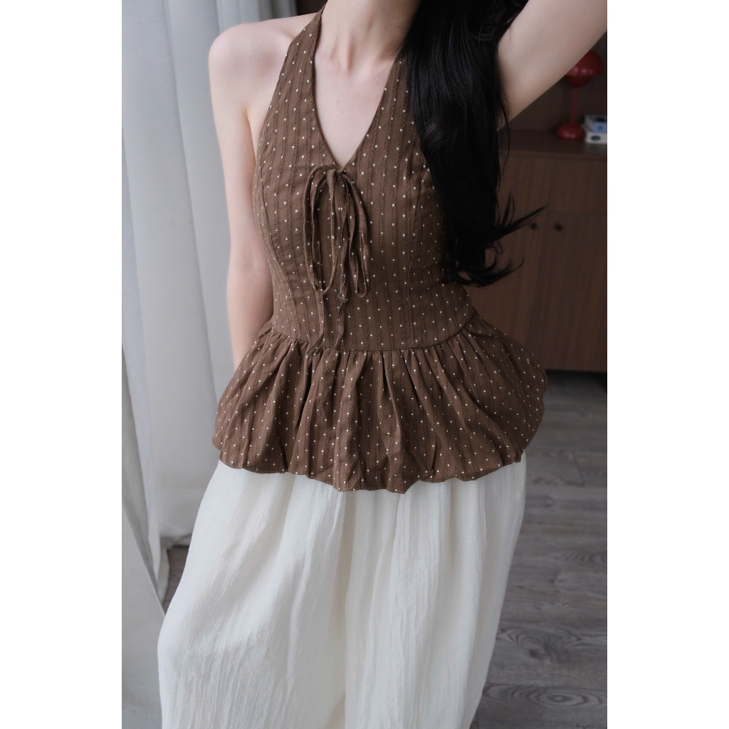 Adela Top (TSW) Áo cổ yêm chấm bi xòe phồng Nữ the.sweaterweather