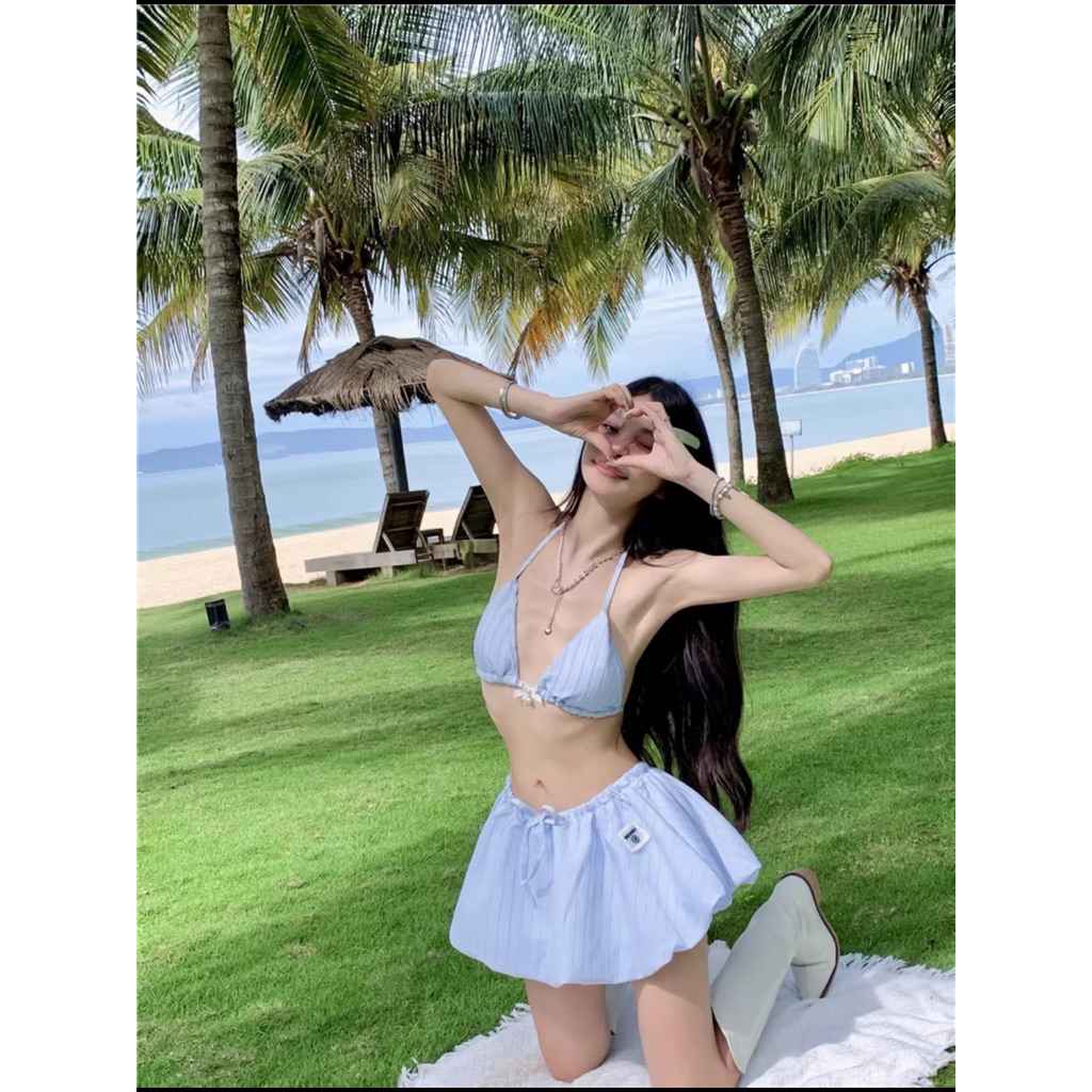 Bikini nữ mảnh kẻ sọc xanh/hồng pastel – set đồ bơi 4 chi tiết có áo ngoài + váy che bụng, đi biển xinh