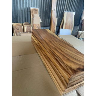 Gỗ me tây: 30 x 160 x 3.4cm (Sơn 1 mặt)