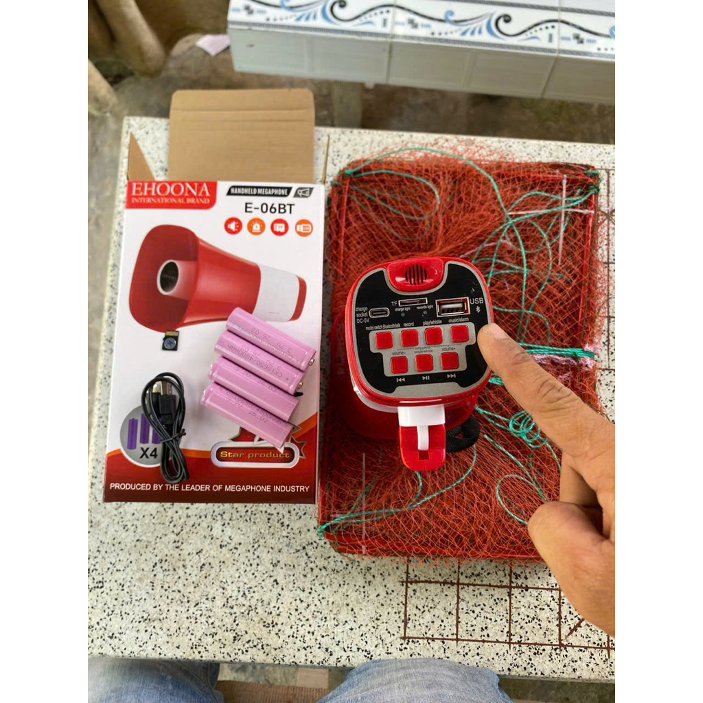 combo loa túc ếch 4 pin vuông EHOONA 80W kèm thẻ nhớ và lưới 5 mét