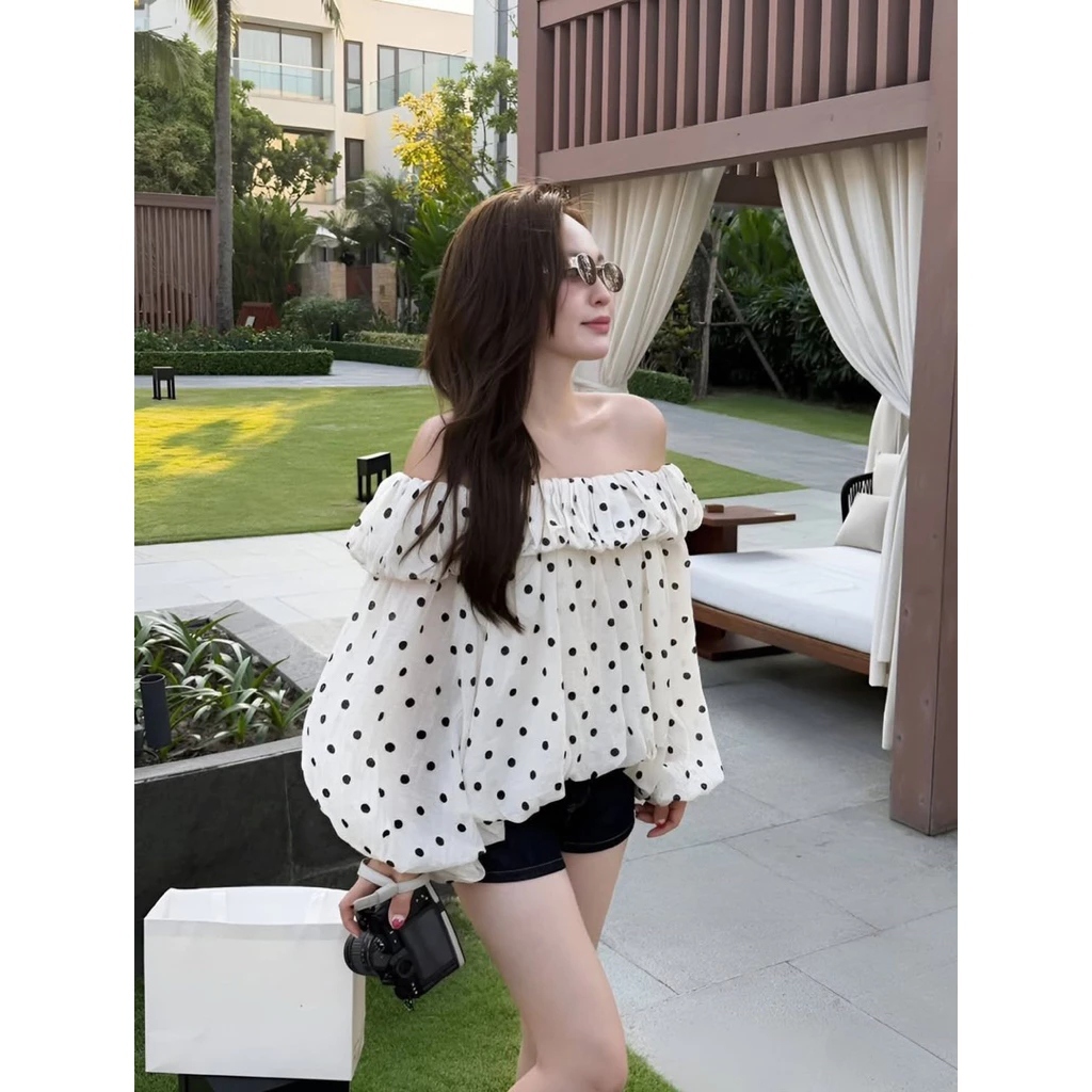 Áo Trễ Vai Vải Voan Mát Họa Tiết Chấm Bi Tay Dài Dáng Bí Phồng Form Rộng