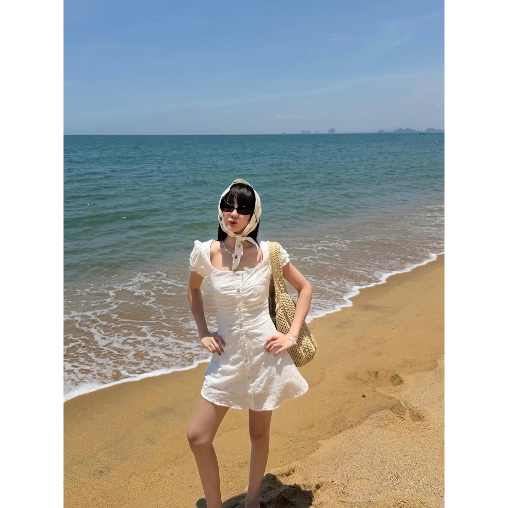 Đầm Nữ BISLAC DRESS Chất Xô Thêu Hoa Chiết Eo Tôn Dáng SECODEE