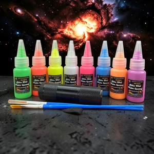 Bộ 8 Màu Phản Quang Nhũ Lọ 20ml/Dây 3ml Kèm 2 Cọ Vẽ Phát Sáng Bằng Đèn UV HUNGACOLOR