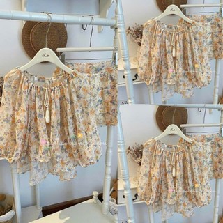 DAY CLOTHING-Bộ set áo voan tay lỡ xòe rộng họa tiết hoa nhí vintage kèm quần đùi ngắn