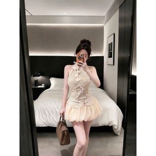 Đầm cổ yếm bèo dáng ngắn sang xỉu