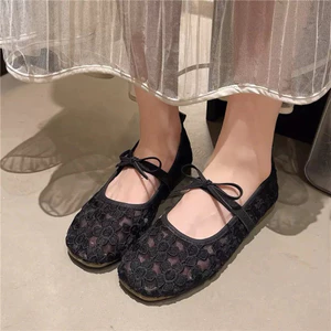 Giày Búp Bê Nữ Lưới Ren Hoa ROSES Phối Dây Buộc Phong Cách Balletcore Hàn Quốc Đế Bệt Êm Chân | Tiệm giày Quỳnh Anh