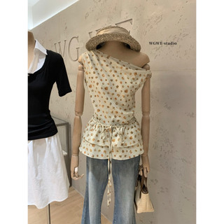 𝐏𝐡𝐢𝐞𝐧 𝐖𝐆𝐖𝐄 | (Sẵn) w9502 Áo Hoa Nhí Tone Vàng Lễ Vai Soắn Khoá Sườn