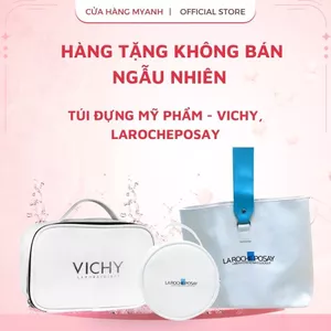 Hàng tặng không bán ngẫu nhiên - túi đựng mỹ phẩm