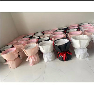 Cốt tròn to cắm 40-50 bông sáp 3 lớp .100 bông kẽm nhung nhỏ