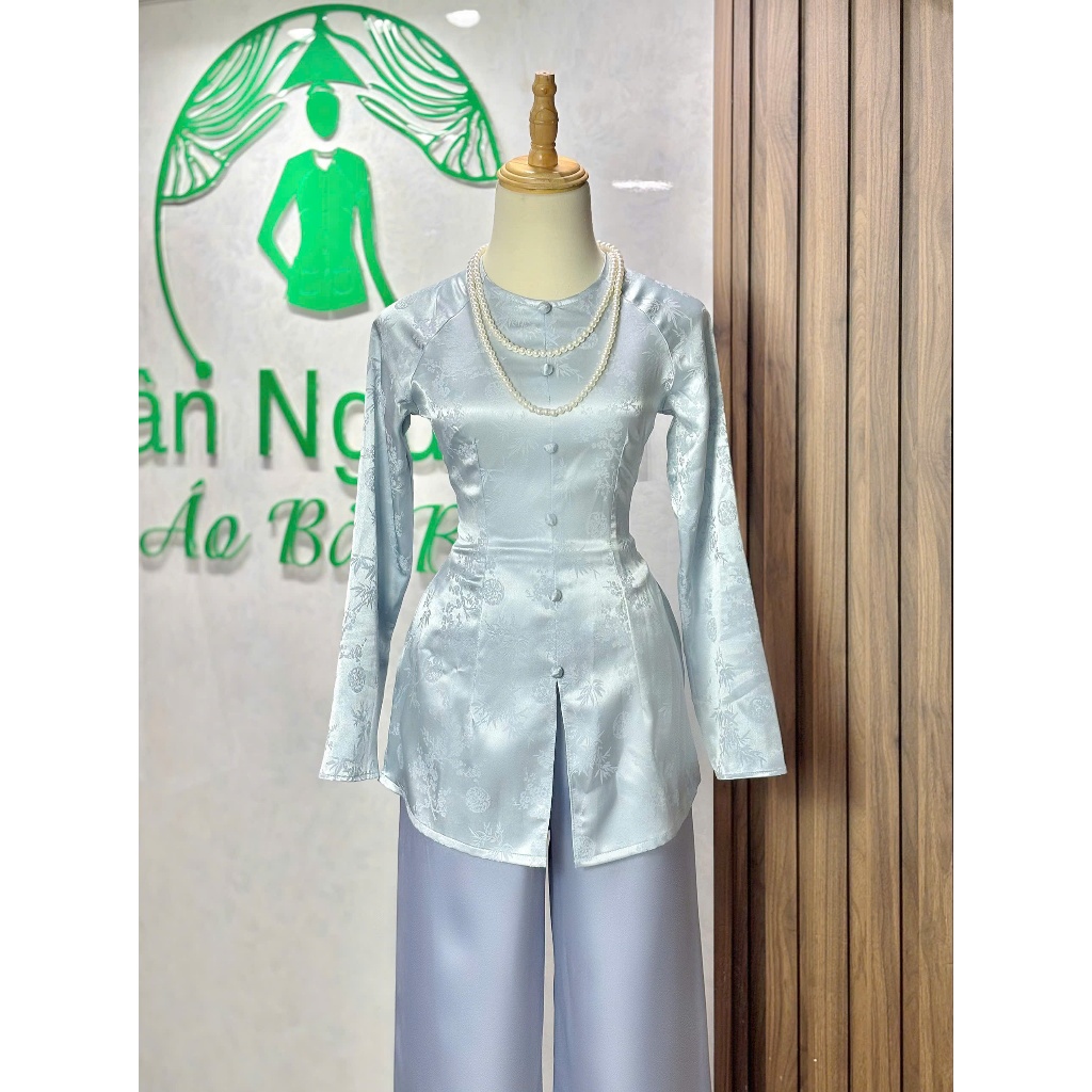 Hân Nguyễn Áo Bà Ba - B.A174 - Áo Bà Ba Gấm Đồng Tiền Lá Trúc Cổ Tròn Nút Bọc Nụ Dây Kéo (QUẦN NGỌC TRAI)