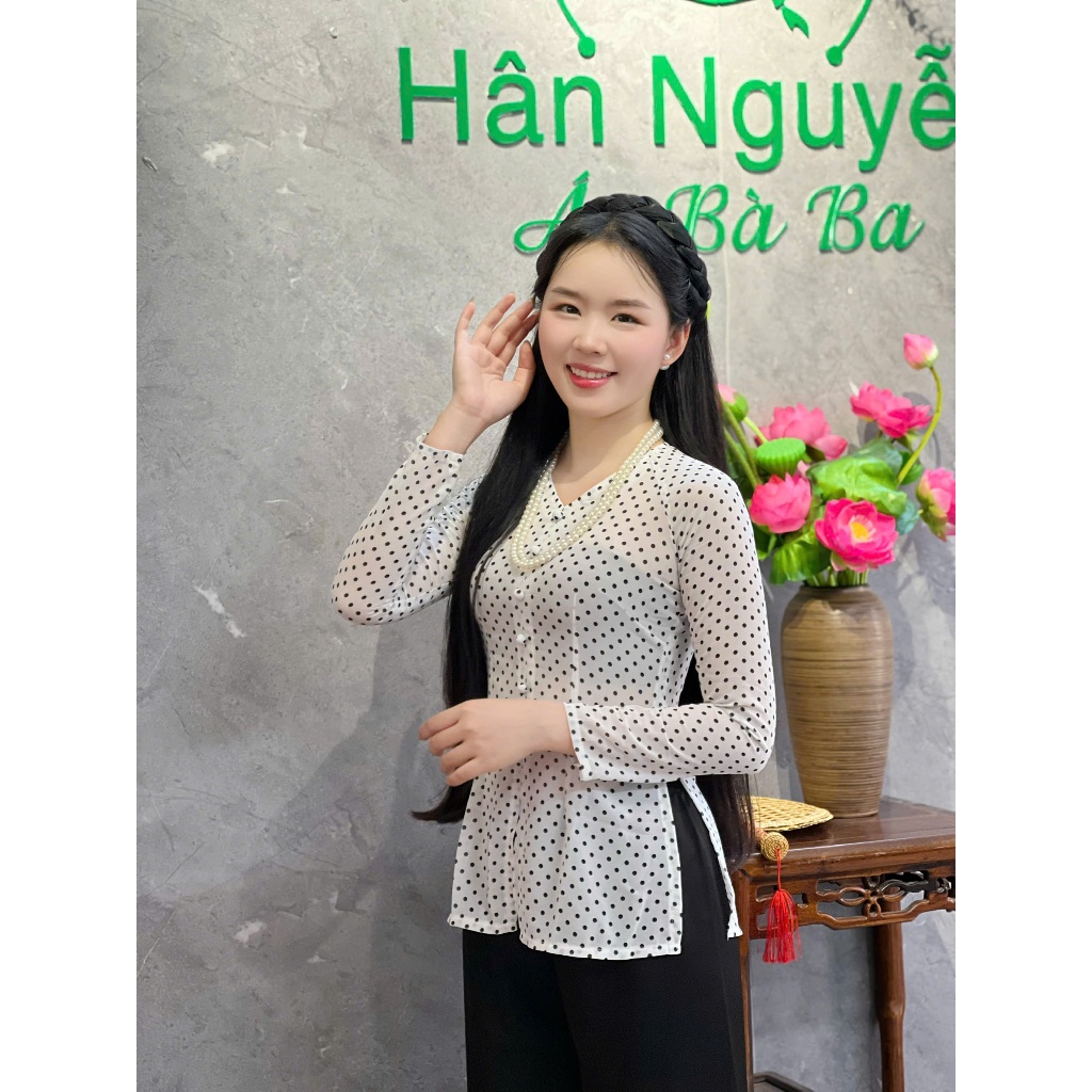 Hân Nguyễn Áo Bà Ba - B.A190 - Áo Bà Ba Voan Chiffon Nàng Thơ Chấm Bi Cổ Tim Dây Kéo QUẦN NGỌC TRAI