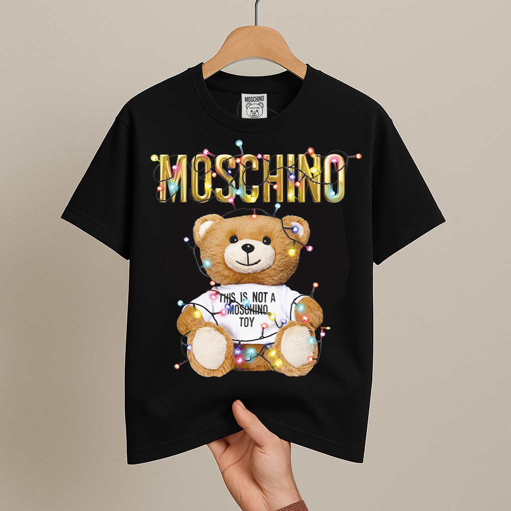 Áo thun nữ fom rộng oversize Moschino Giáng Sinh