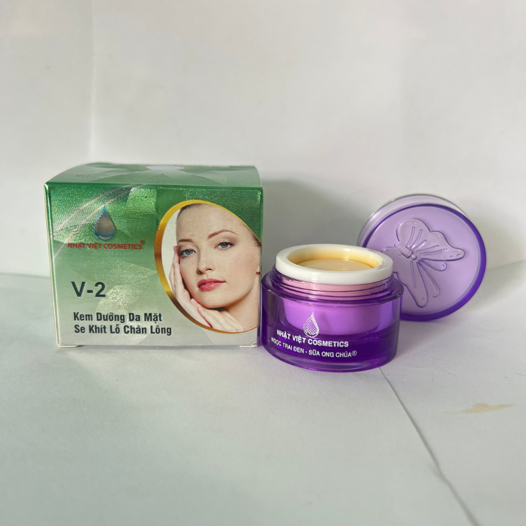 Kem Dưỡng Sáng Da Mặt Nhật Việt V2 6g Hỗ Trợ Thu Nhỏ Lỗ Chân Lông Mịn Màng (Tím)