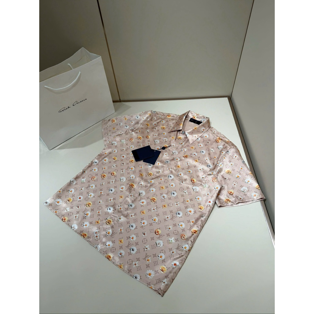 ⚡️[Hight Quality] Áo Sơ Mi Nam Nữ \/ Beige  Ready To - Điểm Nhấn Mono Vàng Nâu Phối Hoa Sang Trọng Loại 1
