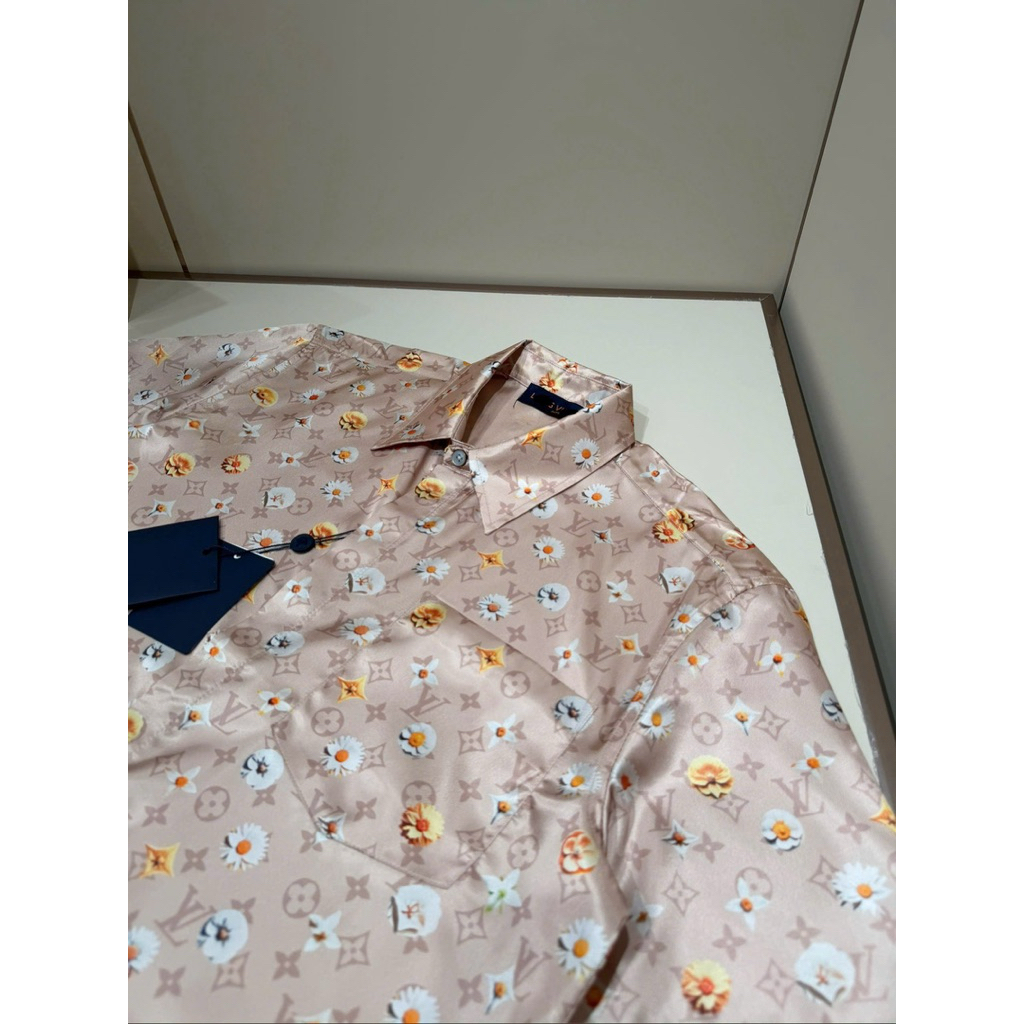⚡️[Hight Quality] Áo Sơ Mi Nam Nữ \/ Beige  Ready To - Điểm Nhấn Mono Vàng Nâu Phối Hoa Sang Trọng Loại 1