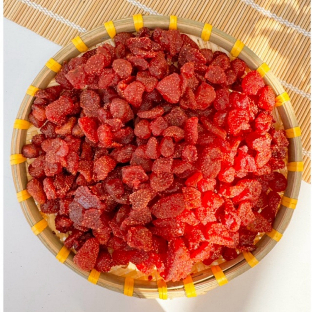 Dâu Tây Sấy Dẻo Muối Ớt AMAI Chua Cay Mặn Ngọt siêu ngon healthy