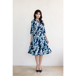 SWANLAKE | Váy Đầm Nữ Dây Thắt Eo Cổ Trụ Cài Nút Tay Lỡ Vải Linen Bông Họa Tiết Hoa Lá Mùa Hè D11041