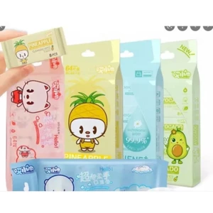 Khăn Giấy Ướt Mini Bỏ Túi Tiện Lợi (Nhiều Mẫu Dễ Thương)