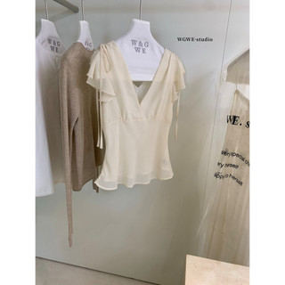 𝐏𝐡𝐢𝐞𝐧 𝐖𝐆𝐖𝐄 | (Sẵn) w9778 Áo Voan Tay Hến Bèo Cổ V 2 Lớp Peplum