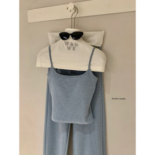 𝐏𝐡𝐢𝐞𝐧 𝐖𝐆𝐖𝐄 | (Sẵn) w9586 Set Áo 2 Dây Crt Có Mút Ngực Mix Quần ống Suông Hoạ Tiết Kẻ Ngang