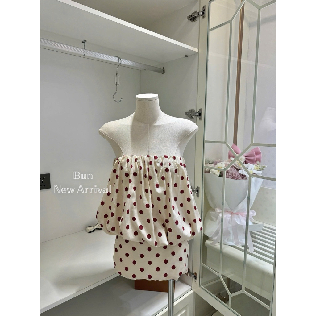 Váy quây chấm bi trẻ trung sang chảnh
