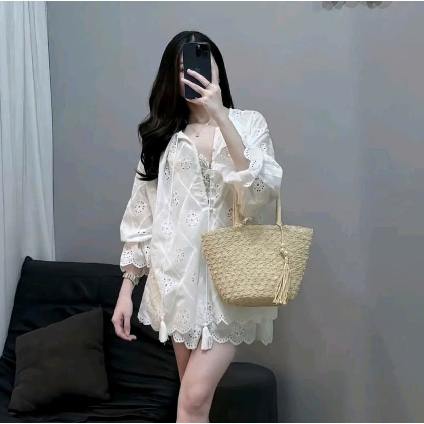 Set Bộ Đũi Thêu Đục Lỗ Áo Dài Tay Thắt Nơ Kèm Quần Short Giả Váy Đi Biển Xinh - CHAMIE STUDIO