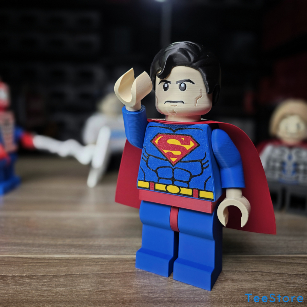 [500%] Mô Hình Brick Siêu Nhân 22cm | Mega Figure 500% PLA+ Decor | Đê Cê Collection
