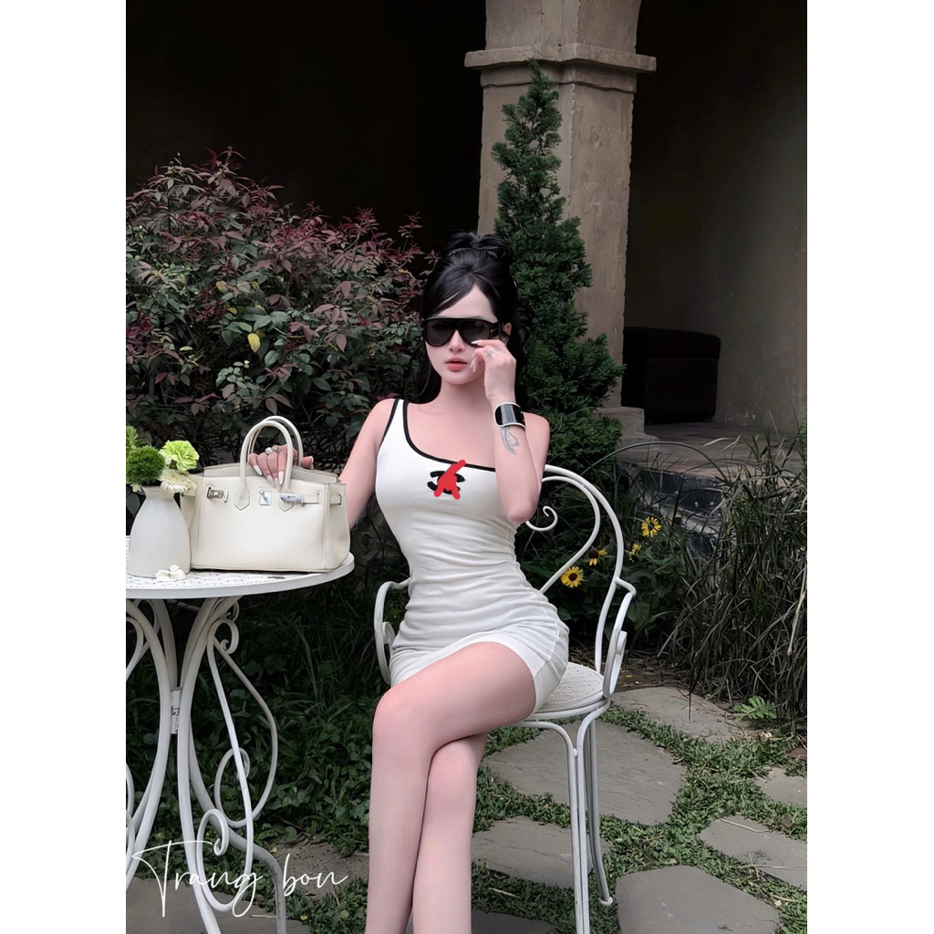 Đầm body lệch vai phối hoạ tiết chất cotton tôn dáng