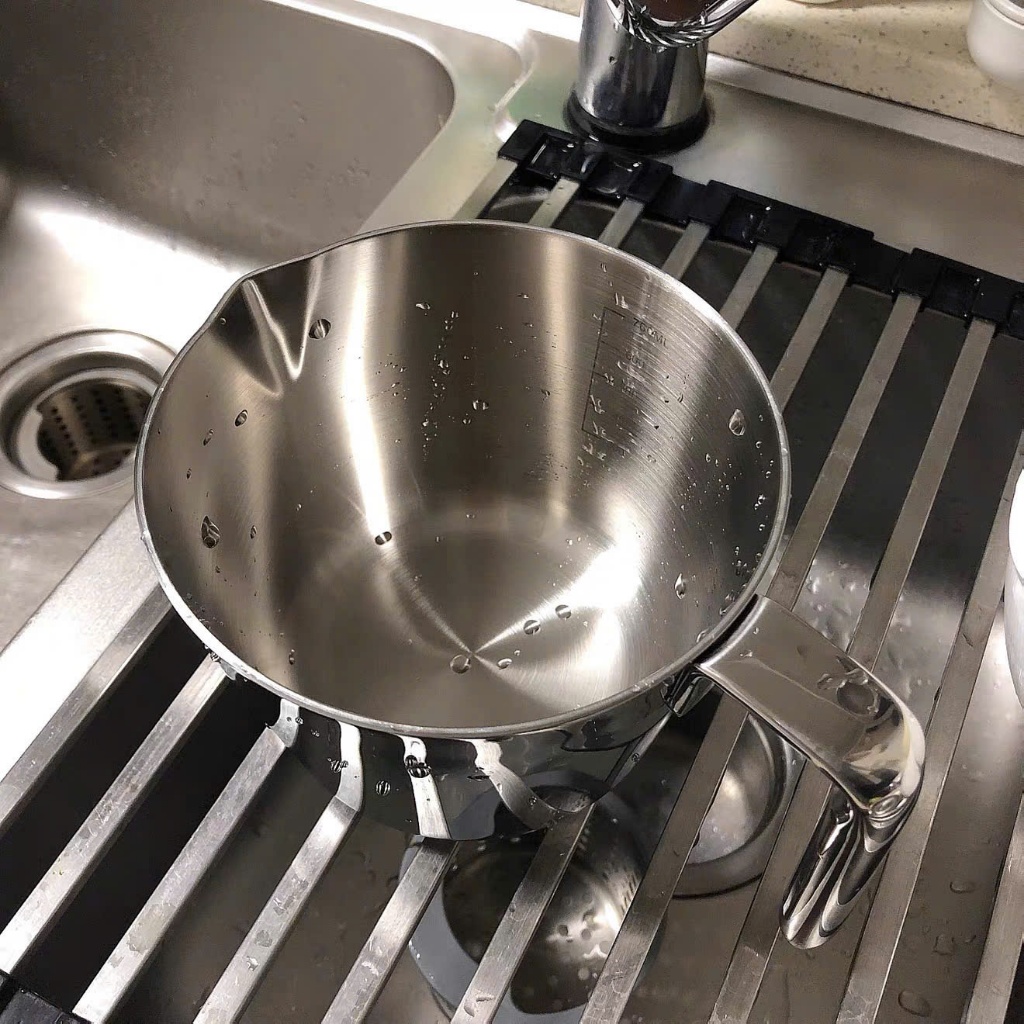 Ca Đong Rót Inox 18/10 Có Vạch Chia Chockmen Ca Đun Nấu 700ml C817