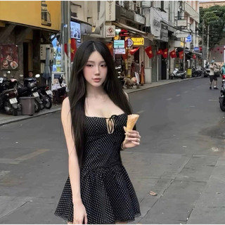 Váy chấm bi 2 dây màu đen dáng xòe khoét ngực có lót mút có dây buộc, đầm ngắn tiểu thư tôn dáng trẻ trung mặc đi chơi