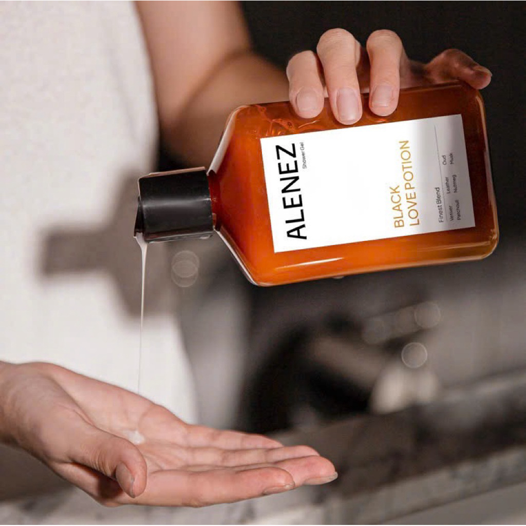 SỮA TẮM FINEST HƯƠNG NƯỚC HOA BLACK LOVE POTION CHO DA NHẠY CẢM DUNG TÍCH 350ML