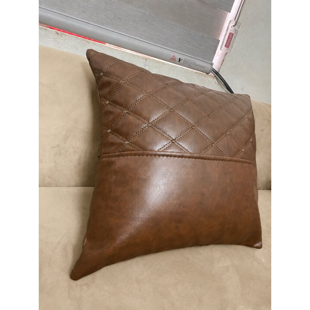 Gối trần trám ngang, Gối ôm, Gối tựa, Gối decor trang trí da Cleo chất lượng.