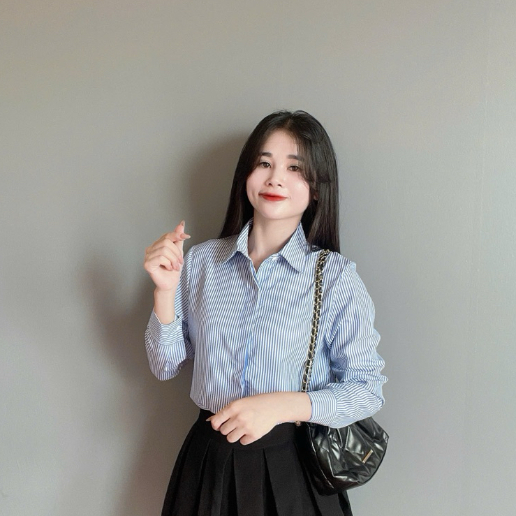 Áo sơ mi nữ KẺ DÀI TAY. from áo vừa. VẢI LỤA KATE MỀM