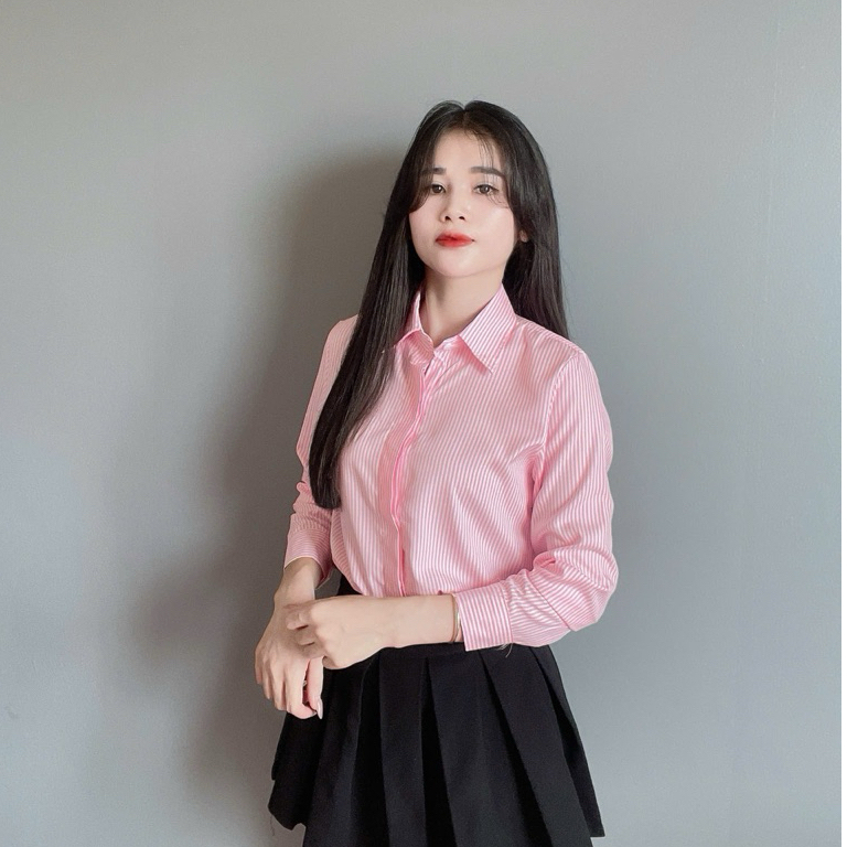Áo sơ mi nữ KẺ DÀI TAY. from áo vừa. VẢI LỤA KATE MỀM