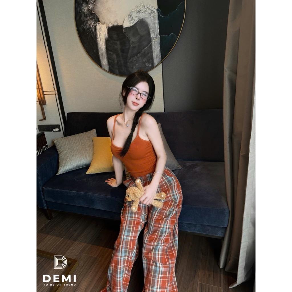 Set áo 2 dây zúm ngực mix quần kẻ hack dáng với tone màu nổi bật siu đỉnh 🔥
