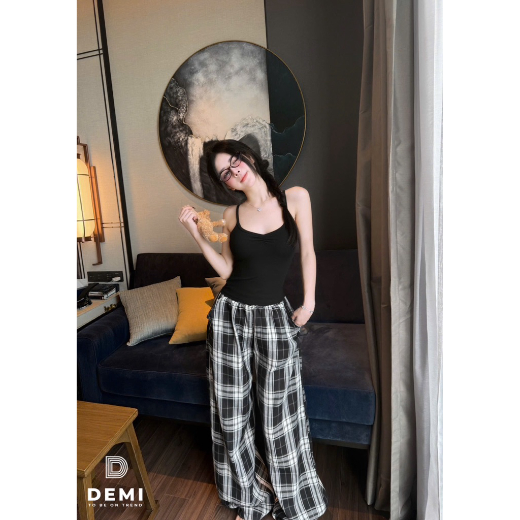 Set áo 2 dây zúm ngực mix quần kẻ hack dáng với tone màu nổi bật siu đỉnh 🔥