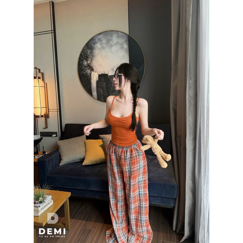Set áo 2 dây zúm ngực mix quần kẻ hack dáng với tone màu nổi bật siu đỉnh 🔥