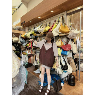 •𝙆𝙞𝙣𝙜𝙨𝙝𝙤𝙥𝙗𝙚𝙖𝙪𝙩𝙮•Áo Phông Phối Yếm Cúc Trơn QC