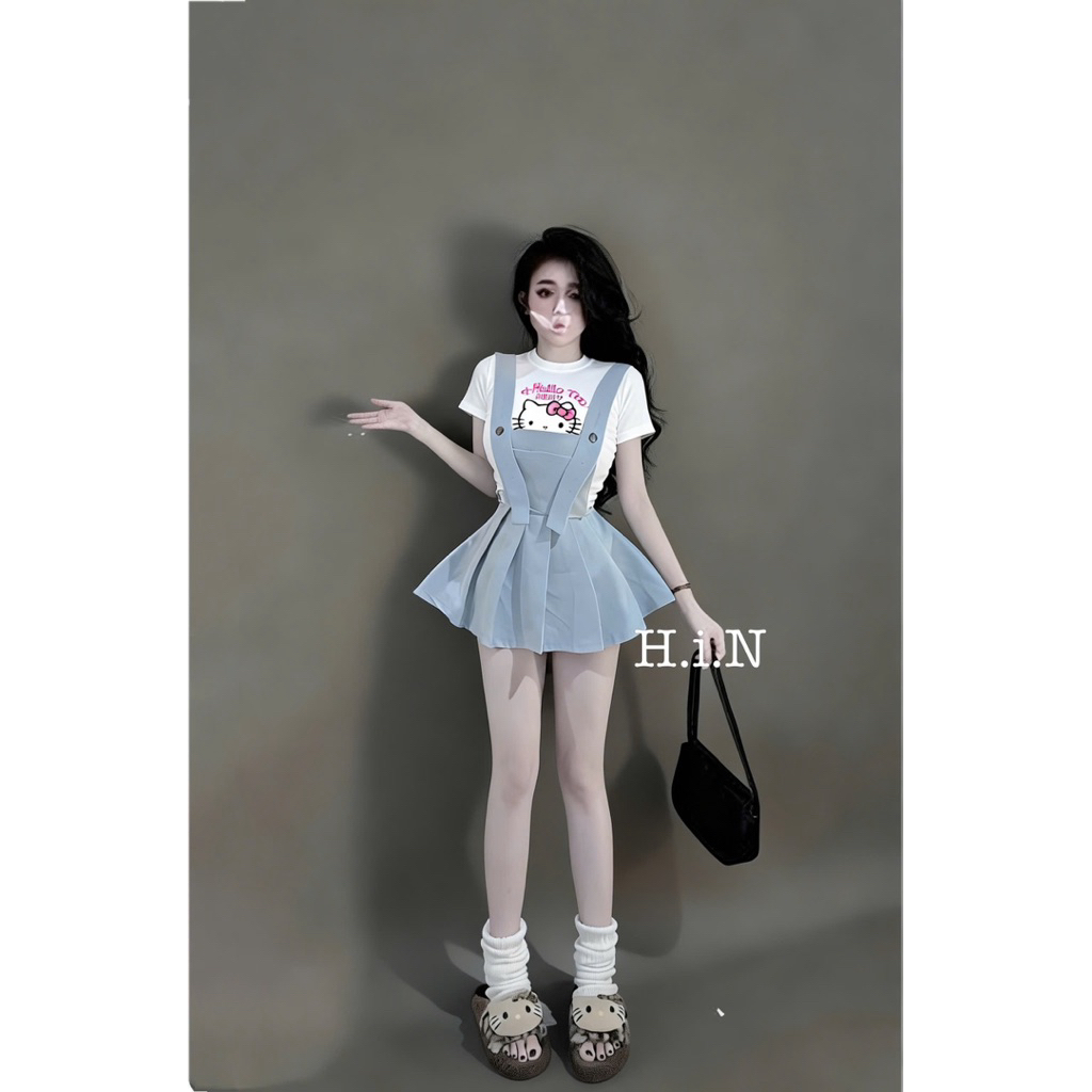 Set yếm kem áo thun kity,sm