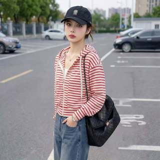 Áo khoác THUN nữ MOLADY có nón khóa kéo mượt mà phối sọc cá tính K636