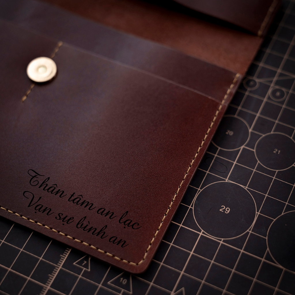 Mino Crafts - Túi da đựng giấy tờ đăng kiểm xe ô tô - Khắc logo - Da bò thật - Nhiều màu sắc